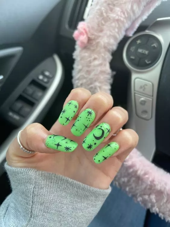 How about trying Green Starry Nail Beauty?