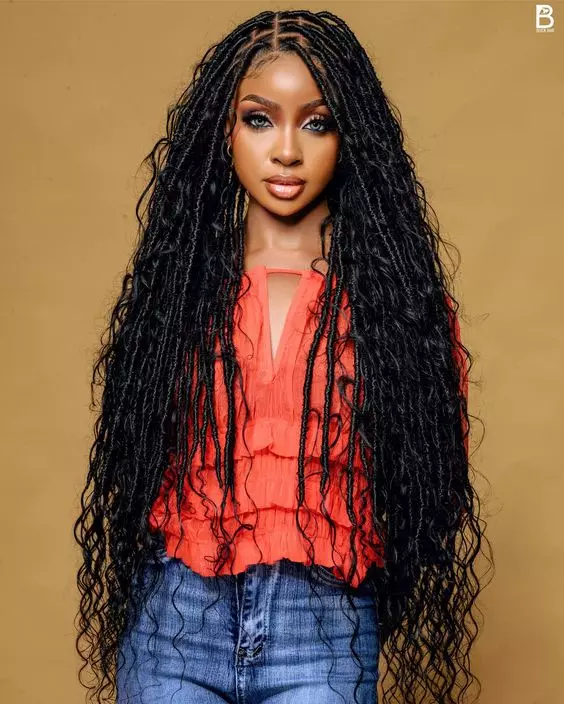 How can one achieve bohemian-inspired goddess box braids for a chic and laid-back hairstyle?