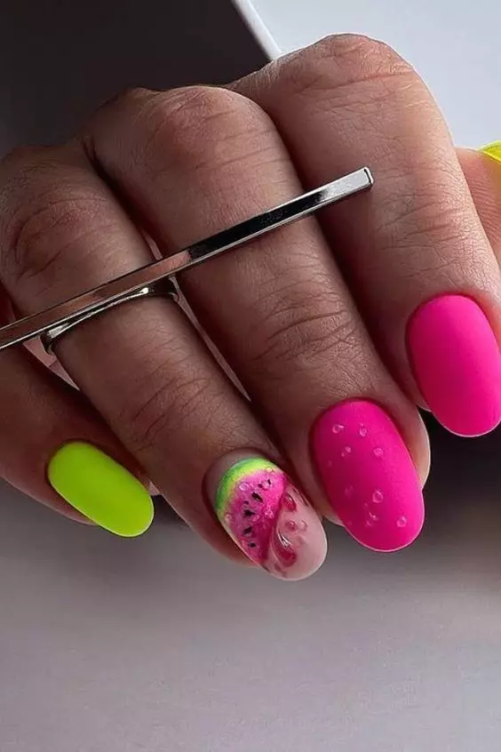 Ready for the perfect summer nails vibe?