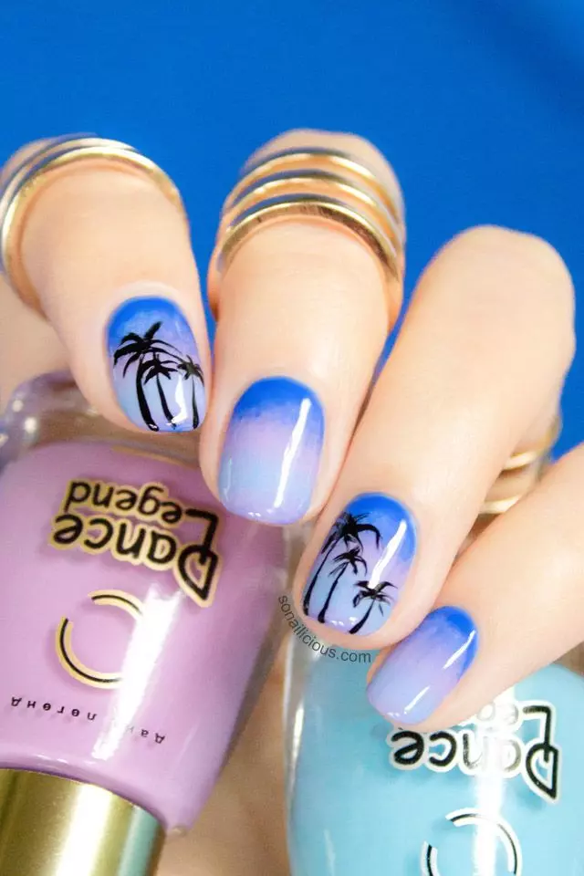 How about Cute Nails for Teens at Pool/Beach Parties?