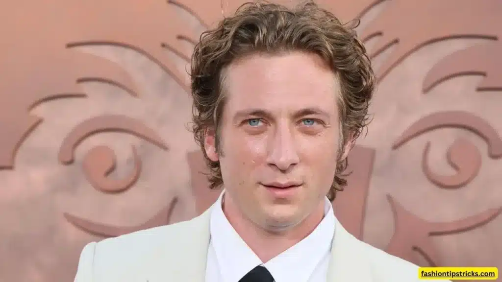 Jeremy Allen White Biography