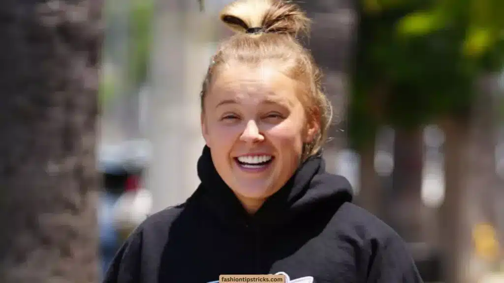 Jojo Siwa Unrecognizable with New Gemini Hair